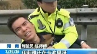 我 老 婆 还 在 卡 池 里 啊 . j p g【阅片无数35】