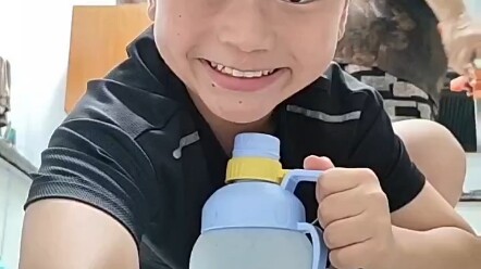 这水这么安全小日子你们自己当饮料喝了挺解渴 #日本核废水 如果不安全你们也自己净化一下！做成美味汤汁，通通喝掉吧 #日本核废水排海 #保护海洋
