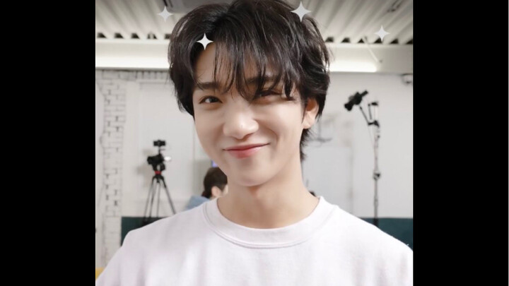 هونغ تشيجيو | "مؤخرتي تتحرك بشكل عشوائي"