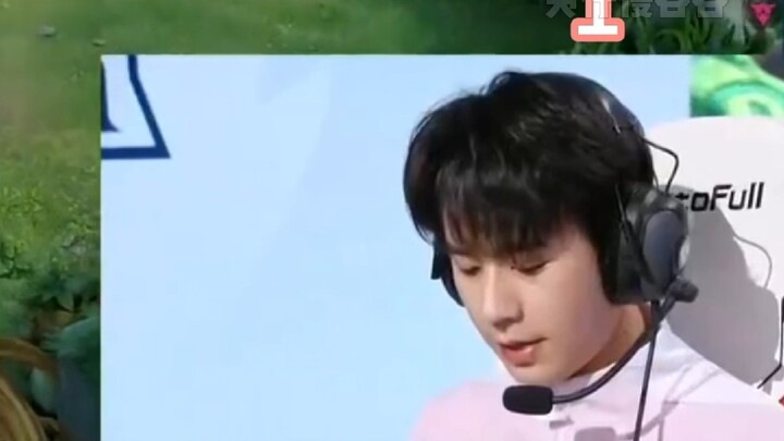 Director, stop filming—Wuwei’s already blushing!