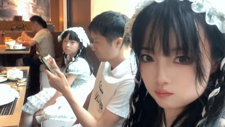 Tại sao cứ có người hỏi về bố… Xin được nhắc lại một lần nữa, bố vẫn khỏe mạnh, là công dân tuân thủ