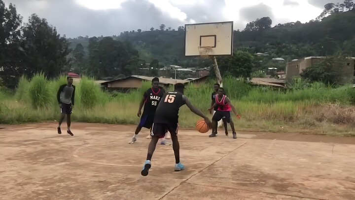 Anh chàng này nhất định sẽ trở thành ngôi sao NBA trong tương lai