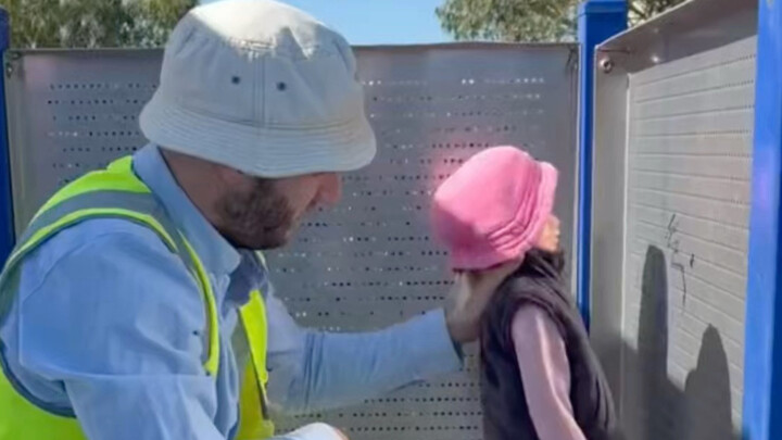 การทดสอบความปลอดภัยของอุปกรณ์กิจกรรมกลางแจ้งสำหรับเด็ก