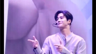 رقص جين لو يون وهو يرتدي الرقم 192 لطيف للغاية يا إلهي! 【يوم عثرت عليه بالصدفة】【هارو】【جين لو يون】