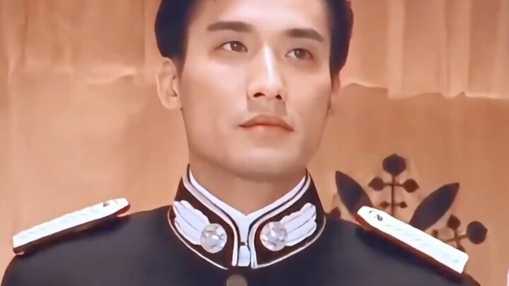 Now I finally get why Tony Leung Ka-fai was so damn cocky back in the day—just look at whose face he