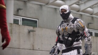 Flash Season 8x14 - Team Flash Vs Blockbuster