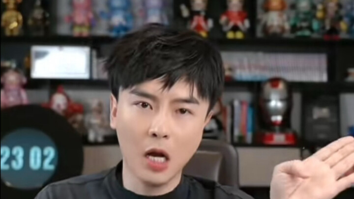 Zhou Sicheng Teams Up with Liu Xiaoyan to Evaluate the Level of English-speaking Teachers