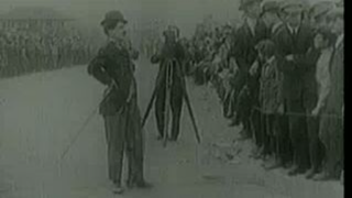 【卓别林】爆笑名场面！《威尼斯儿童赛车》Kids Auto Race at Venice (1914) - 流浪汉形象首次登场！