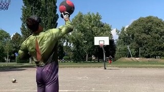 فقط اتصل بي مجنونًا، لا تتصل بي غبيًا
