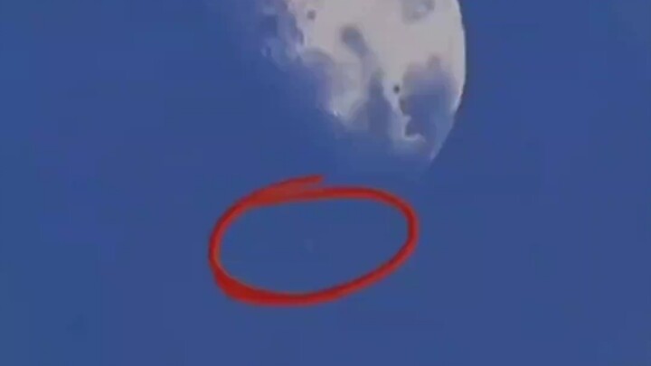 Vốn dĩ định quay vệ tinh thì lại～