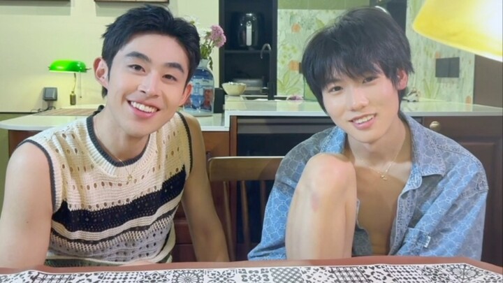 Is Xiao Hu crying again? Xiao Liu: "I'll go see what's going on.