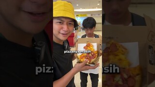 ESKALATOR PIZZA NYAM NYAM KENYANG‼️😆