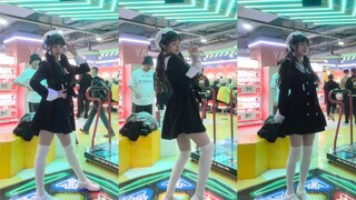 Setelan pelaut dan stoking putih gadis manis itu paling cocok, bagian depan mesin dansa Tara yang be