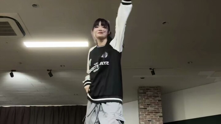 【Konon Nishimura Mengharukan】Konon-chan meng-cover lagu "Bite Me" versi Jepang