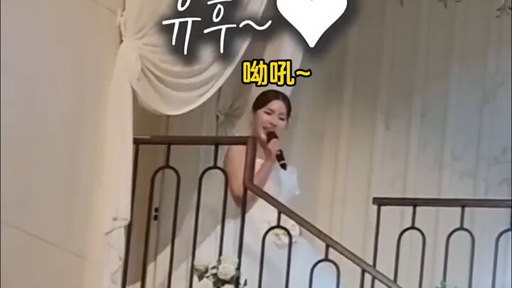 Extroverted bride makes an amazing entrance—what a joyful wedding!