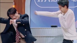 พี่ใหญ่เต้นได้ทุกท่าจริงๆ เพื่อความผ่อนคลายแบบนี้ #TanJianCi