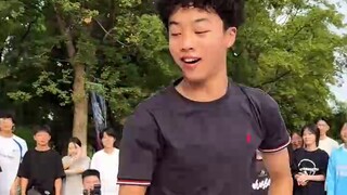 Wuhan Sports Dance Art School Check-in Campus Life Club Fear Light Dance Confidence