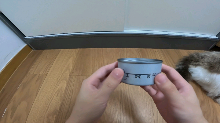 【نو تسي】علبة طعام القطط من نونو، المساعد يشعر بالجوع يا مياو