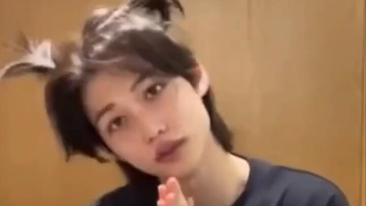 อี รยงบกหลงรักผมเปียเล็กๆ ของเขา น่าเอ็นดูจริงๆ ฮ่าๆๆ