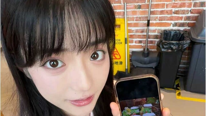 “ไอ้เจ้าเสี่ยวเกาเนี่ยมันดียังไงกันนะ ถึงทำให้เธอหลงใหลมาตั้งหลายปีแบบนี้”