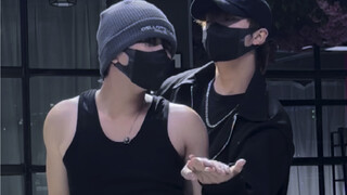 لذلك فإن الفتيان يفهمون بعضهم البعض بشكل أفضل