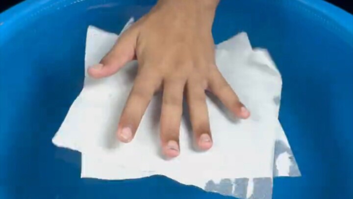 HOW MUCH PAPER DOES IT TAKE TO MAKE THE OBJECT FLOAT? #satisfying #asmr