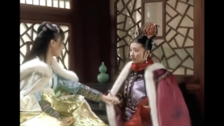 The detail is that no matter how vast the gap in their ranks, Zhen Huan and Mei Zhuang never bow to 