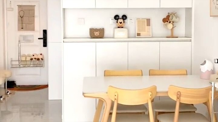 ทัวร์ห้อง｜พาชมบ้านเล็ก 59 ตร.ม. ของสาวโสดแบบจับภาพต่อเนื่องในซีนเดียว!