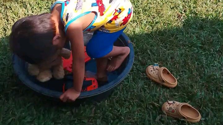 naliligo an baby