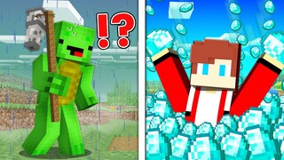 Mikey is BEWITCHED by the Curse of Bad Luck in Minecraft - Maizen JJ and Mikey
