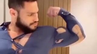 rách chỗ nào mà chả là rách