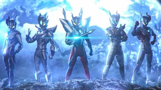 The front is high-burning! This blow that hits the soul is the instant explosion of the Ultraman God