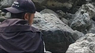 cast netting in Nepal | himalayan trout fishing with handmade cast net |