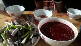 Nguyễn ngọc biển ,đánh tô tiết canh heo qúa tuyệt.