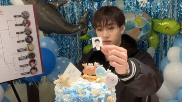 [Chinese subs] Thanks to Yao Chen for taking Fang Can to sample all of Beijing’s must-try dishes—he 