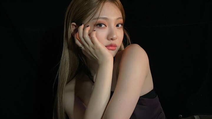 Help! You call this body fat? This comeback totally blew me away!! Her red hair is absolutely iconic