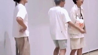 seventeen史上最快乐练习室之 ‘WORLD’