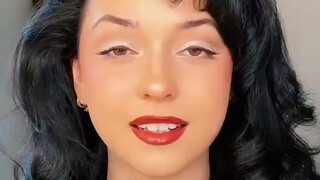 This is how makeup was done for black-and-white films