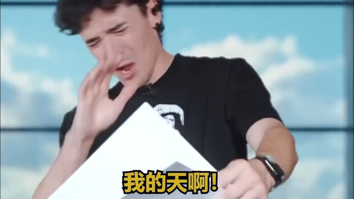 Pengalaman rata-rata di media sosial luar negeri tertentu adalah seperti: