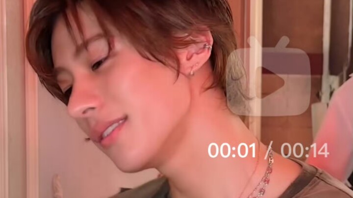 แพ็กเสียสามารถออกได้ 100 ชิ้นไหม แต่ละคนของหลี่ฉานหรงหล่อล้นหล้าจริงๆ ไม่มีใครดูแค่ครั้งเดียวหรอก