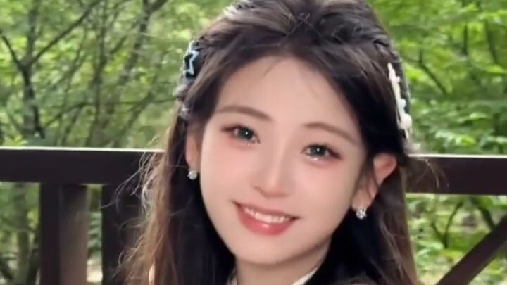 Waktu dia jadi Qing'e imut banget~