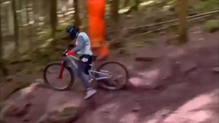 الألم، مؤلم جدًا