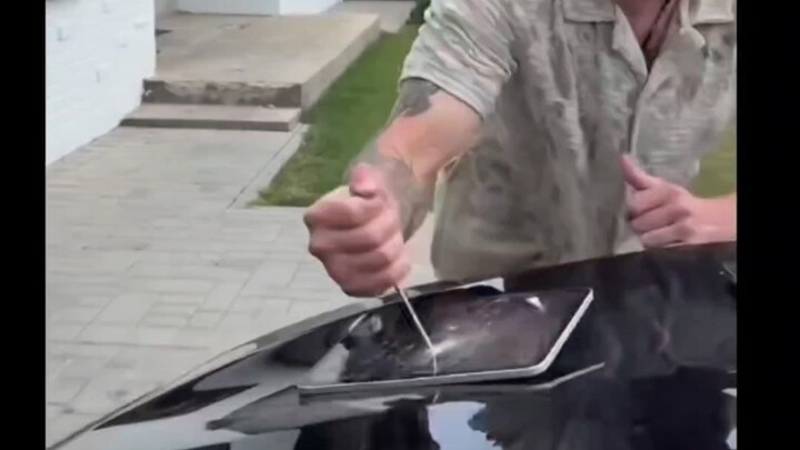 ขายไขควงยังฮาร์ดคอร์ขนาดนี้เลยเหรอ?