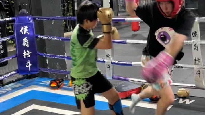 النساء لا يُستهان بهن، مهما كان عمرهن!