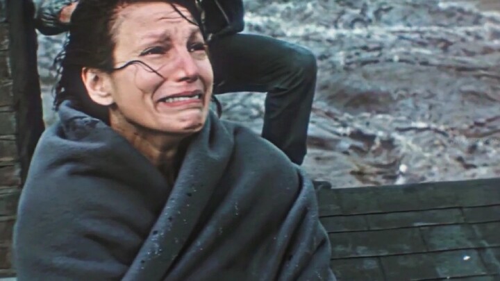 Khoảnh khắc sức mạnh siêu nhân đạt cực hạn