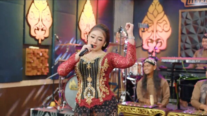 Cinta Mulia - Niken Salindry