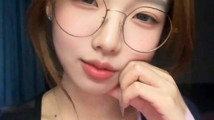 معركة البديل الرخيص «شياو شياو سو» ضد «التارت الصغير المشاغب» 🔥 هذي القوام حرام! شياو شياو سو جميلة 