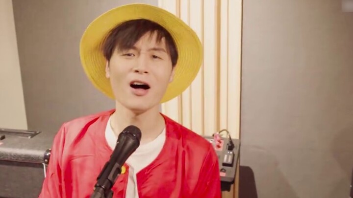 ช่วงนี้ฉันเรียนตีกลอง และร้องเพลงประกอบอนิเมะเรื่อง "วันพีซ" ที่ดูมาตั้งแต่เด็กด้วย~