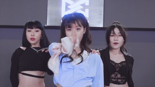 Lu Yuting - "GIFT" Practice Room Version