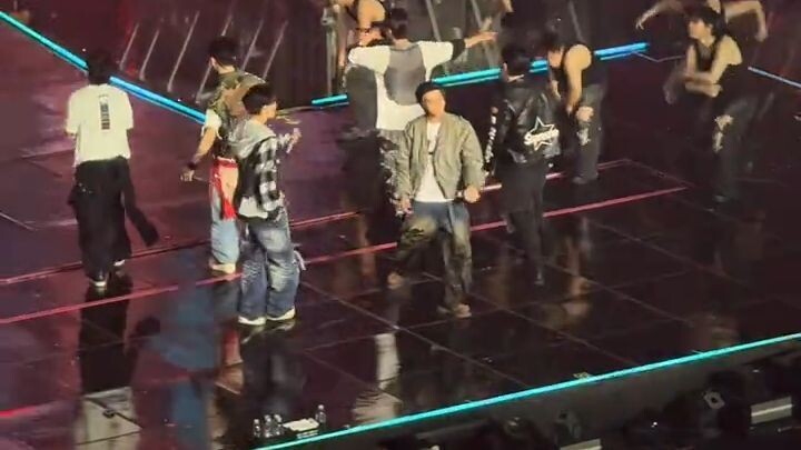 ENHYPEN - Pass the Mic Blood Saga Busan Concert